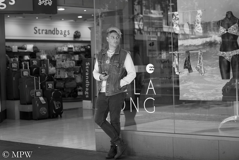 Auckland City street photo, Queent St, black and white